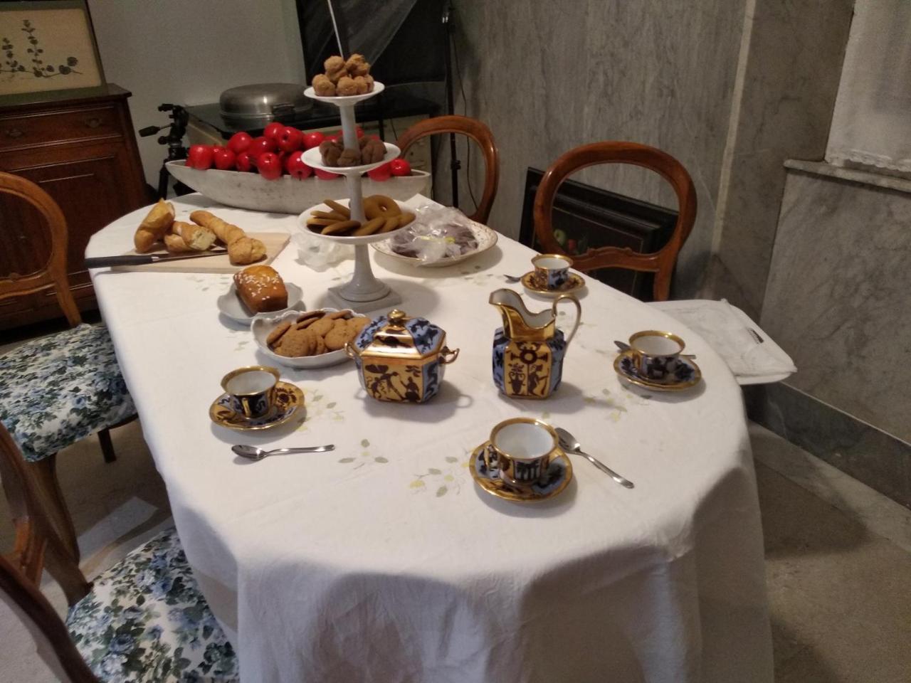B&B "La Bottega D'Arte" Καρράρα Εξωτερικό φωτογραφία