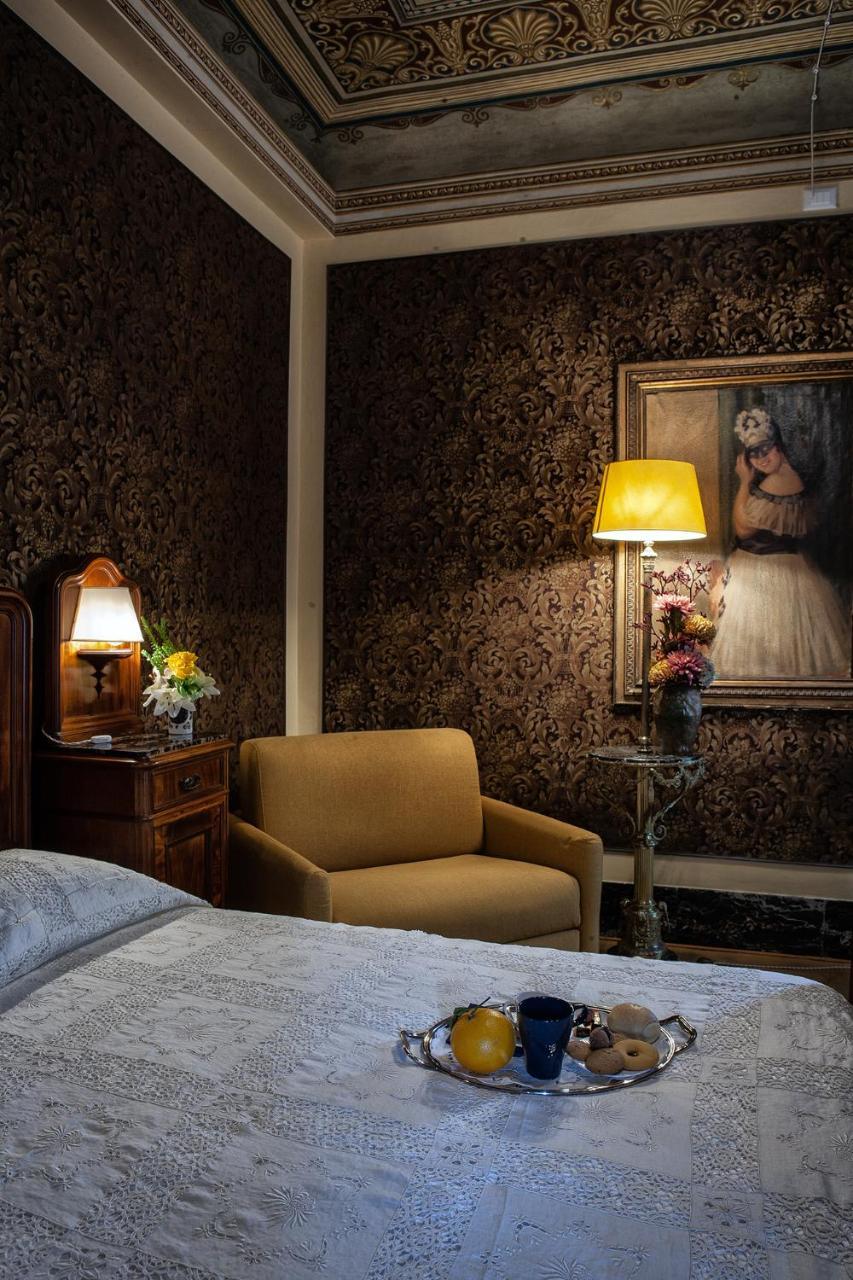 B&B "La Bottega D'Arte" Καρράρα Εξωτερικό φωτογραφία